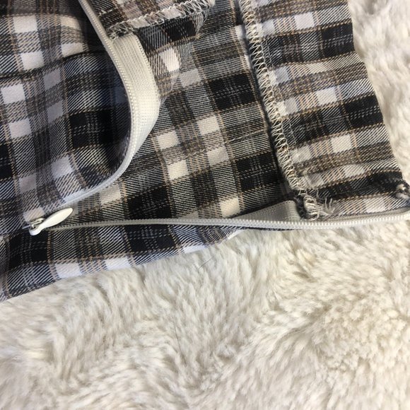 yellow, black, and off white plaid tennis skirt - Picture 3 of 5